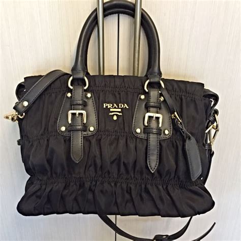 br3107 prada bag